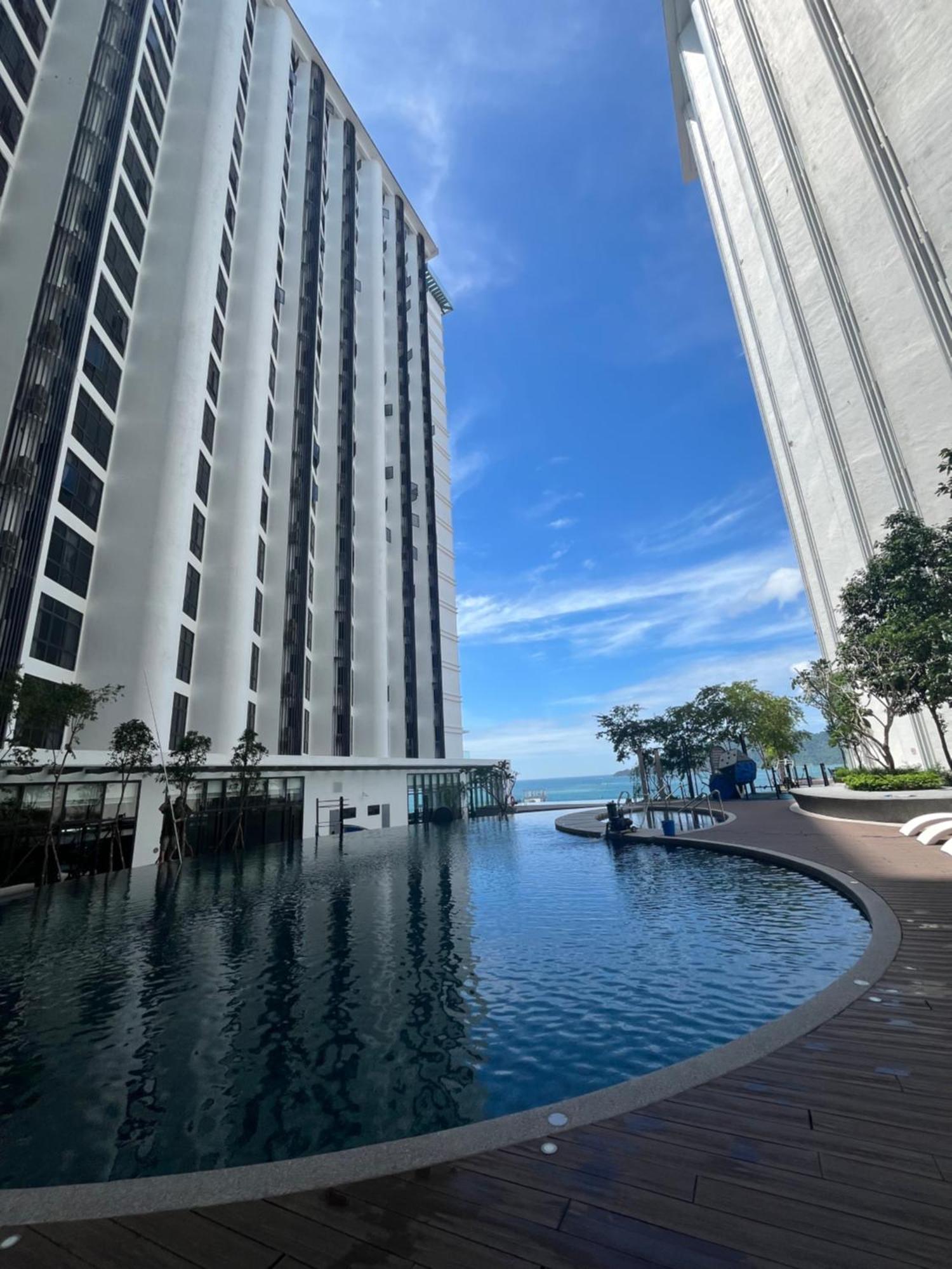 The Shore 5pax Family Apartment *